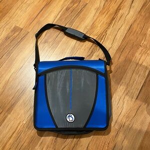 Blue and Gray Case It Binder